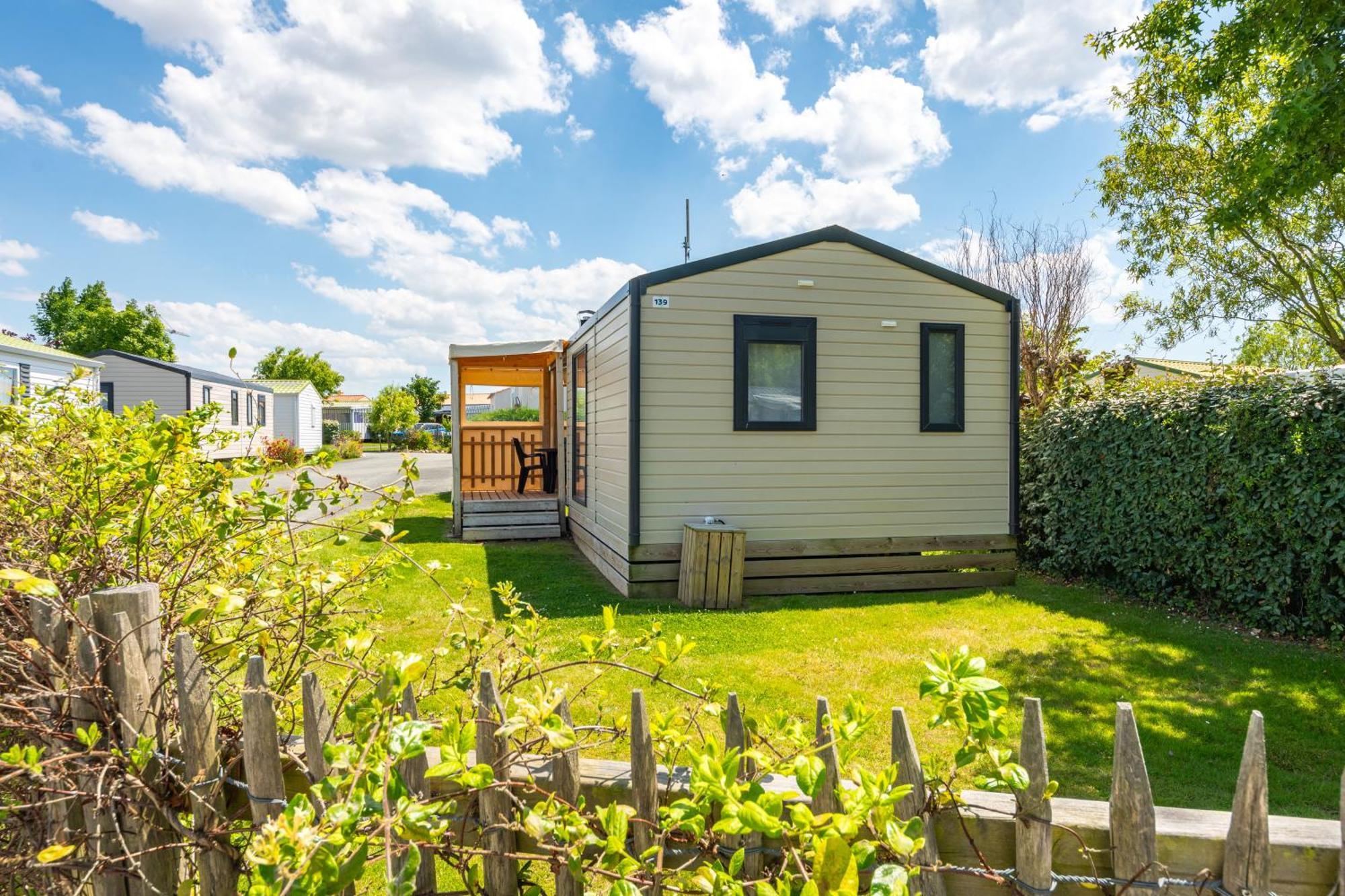 Camping L'Ile Aux Oiseaux L'Ile-d'Olonne Exterior foto